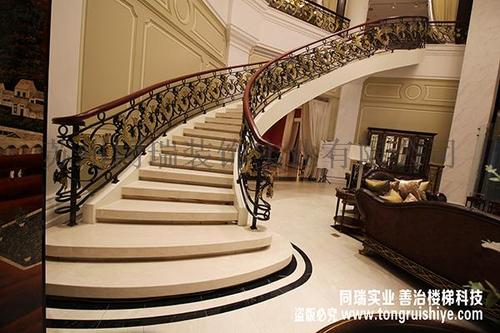 别墅旋转楼梯效果图与厂家定制全指南 价格、品牌、求购渠道一网打尽